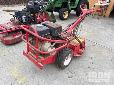 Barreto Rear Tine Tiller (1) Lawn Comber Dethatcher, (1) Ryan Sod Cutter 造園機械