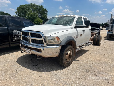 2016 Ram 5500 4x4 Crew Cab Cabine en chassis (Inoperable)