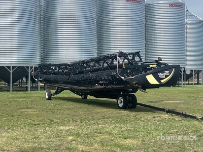 2018 MacDon FD140 40 ft Flex Draper Testata mietitrebbia