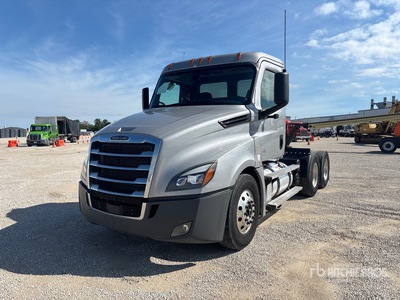 2020 Freightliner Cascadia 126 6x4 T/A Day Cab Truck Tractor