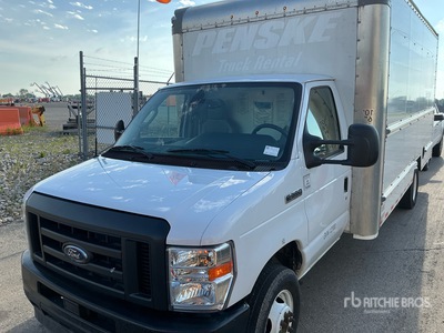2023 Ford E-350 4x2 Autocarro furgonato