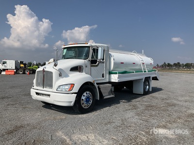 2012 Kenworth T370 4x2 Sleeper Camion Pipa de Agua / Camion cisterna de agua