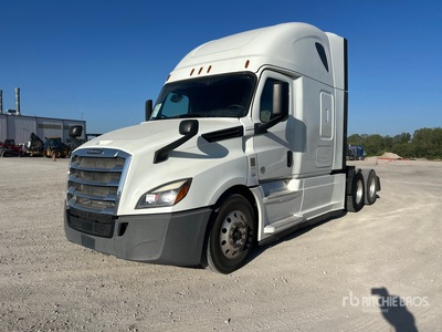 2020 Freightliner Cascadia 126 6x4 Sleeper Truck Tractor
