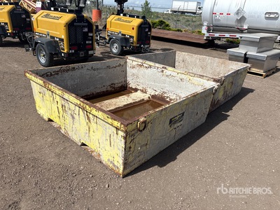 Quantity of (2) Washout Containment Bins ادوات صناعية متنوعة