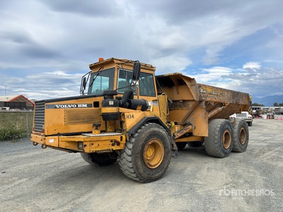 1997 Volvo A25C Schmiermittel-Lkw