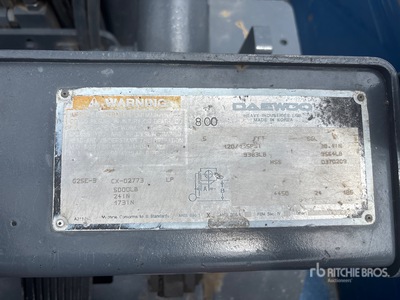 Daewoo G25E3 Pneumatic Tire Forklift