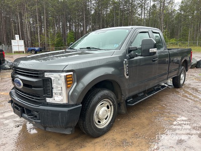 2019 Ford F-250 XL 4x2 Extended Cab ピックアップ
