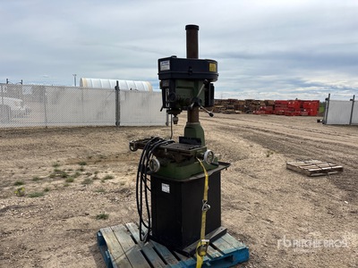 1994 Advance RF30 Fraiseuse