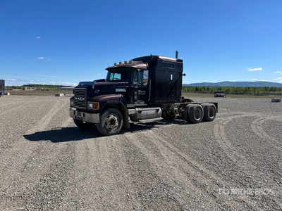 2001 Mack CH613 6x4 T/A Slaapcabine Trekker
