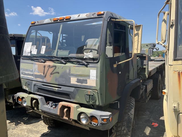 2008 BAE Systems M1084A1 MTV 6x6 Cargo Truck w/Rear Mounted Crane