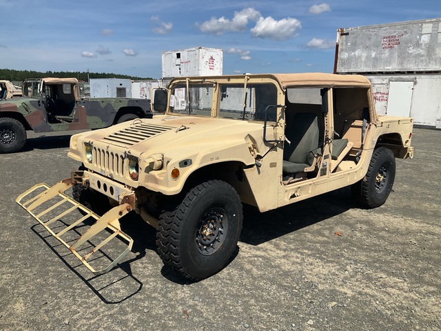 2009 AM General M1097R1 HMMWV 4 Door Soft Top w/Truck Body