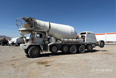 2015 Oshkosh S-2146 14x6 Front Discharge Mixer Truck