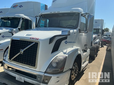 2016 Volvo VNL64T300 CNG 6x4 T/A Day Cab Truck Tractor