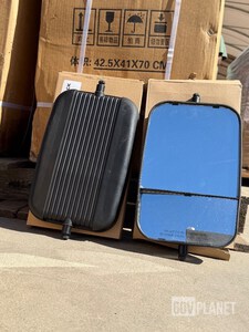 Lot of 80 HMMWV Mirrors BLACK 40 Left/40 Right (Imported) Ship Dims 40x40x30 170lbs Parti di ricambio per Humvee