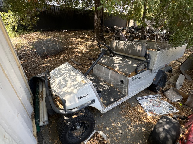2007 Club Car Turf 252 Utility Cart 2007 Club Car Turf 252 Utility Cart