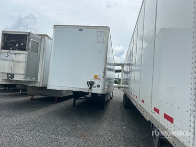 2018 Utility VS2DX 53 ft x 102 in Sliding T/A Van Trailer