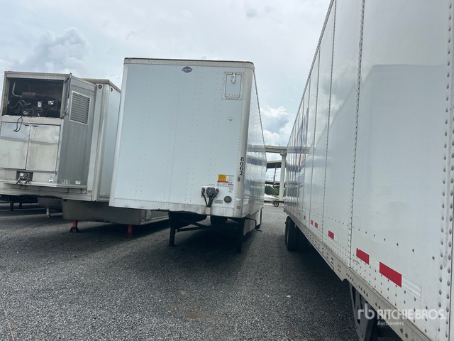 2018 Utility VS2DX 53 ft x 102 in Sliding T/A Van Trailer