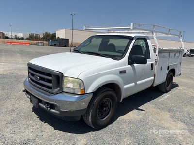 2003 Ford F-350 4x2 Autocarro di servizio