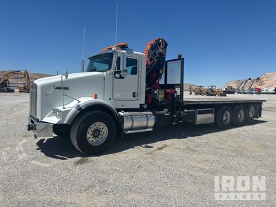 2015 Palfinger PK33002-EHC 14680 lb Knuckle Boom on 2016 Kenworth T-800 6x4 Camión Grúa
