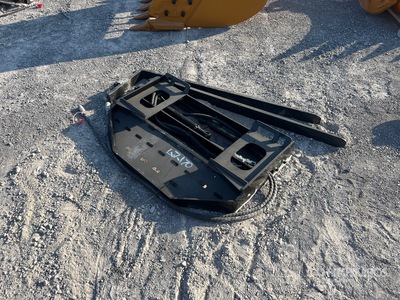 2026 GIYI GY-SF60 60 in Skid Steer Forks (Unused)