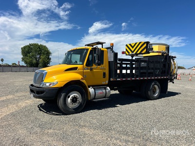 2012 International 4300SBA 4x2 Attenuator Truck