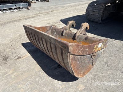 72 in Cleanup Godet de pelleteuse - Fits Komatsu PC200LC-8