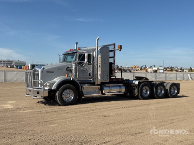2008 Kenworth T800 8x6 Logging Tri/A Sleeper Truck Tractor