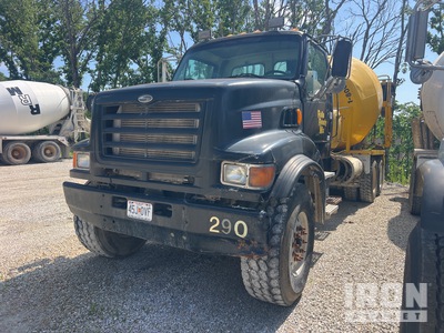 2000 Sterling L9500 8x4 Mixer Truck