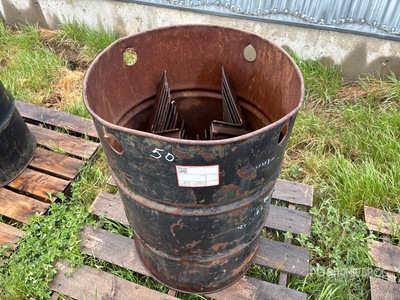 Quantity of (50) 16 in Cultivator Shovels Pièces divers
