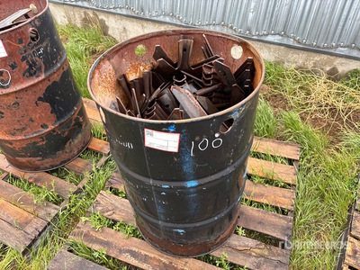 Quantity of (100) 10 in Cultivator Shovels Pièces divers