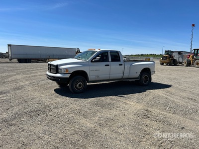 2005 Dodge Ram 3500 4x4 Extended Cab Pick-up