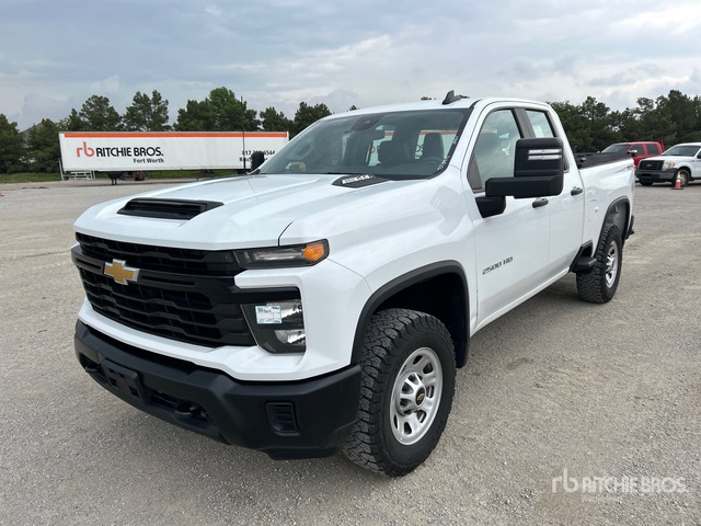 2024 Chevrolet Silverado 2500HD 4x4 Crew Cab Pickup