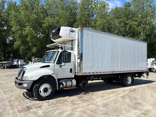 2019 International 4300 4x2 Refrigerated Truck