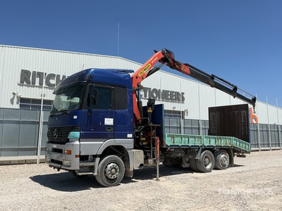 1996 Palfinger PK19000 7250 kg Knuckle Boom on 1998 Mercedes-Benz 2543L 6x2 Sleeper Platte vrachtwagen met kraan