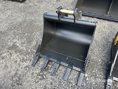 Trojan 80CL 36 in Digging Excavator Bucket - Fits Cat 307/308, Komatsu PC78/88 Deere/Hitachi 75/85 Case, New Holland, Kobelco SK80 Bobcat E80 (Unused)
