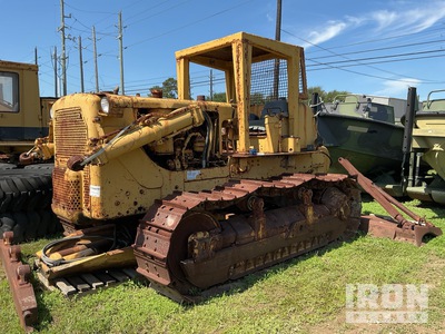 Cat d7e Bouteur sur chenilles (Inoperable)