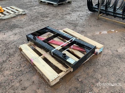 2026 GIYI GY-BF47 47 in Skid Steer Bale Spear (Unused)