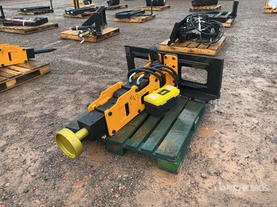 2026 GIYI GY-D680 67 in Skid Steer Post Driver (Unused)