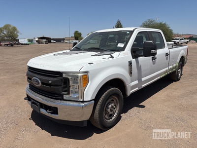 2017 Ford F-250 XL 4x2 Crew Cab Pick-up