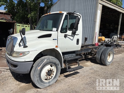 2012 International 4400 SBA 4x2 Kabina i podwozie