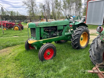 2WD Wide Front Tractor histórico