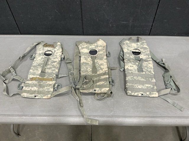 (86) Hydration System Carriers