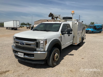 2018 Ford F-550 XLT 4x2 Extended Cab Camion de servicios
