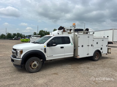 2018 Ford F-550 XLT 4x2 Extended Cab Service Truck