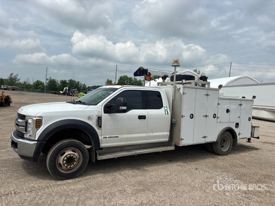 2018 Ford F-550 XLT 4x2 Extended Cab Service Truck