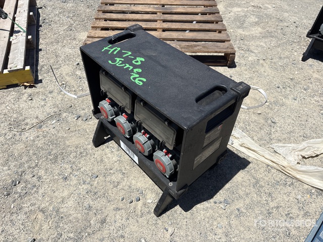 2014 Indu-Electric AG-4x30A Power Box