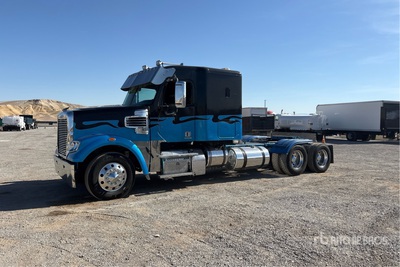 Freightliner Coronado 122SD 6x4 T/A Sleeper Truck Tractor