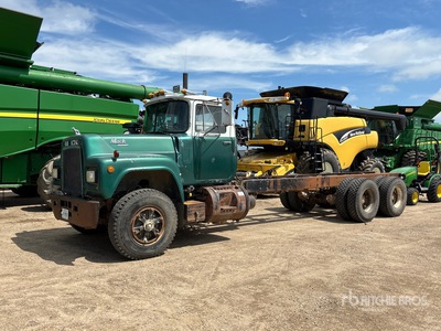 1984 Mack RD686S 6x4 Fahrgestell