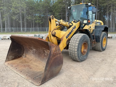 2014 Komatsu WA320-7 Wheel Loader