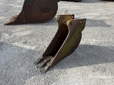 12 in Digging Godet de pelleteuse - Fits Kobelco SK135